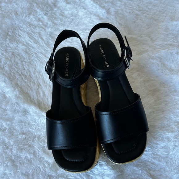 Marc Fisher Jellard Espadrille Sandal in Black 6.5 - Picture 2 of 3